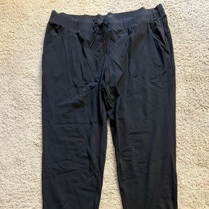 Athleta Powervita Ankle Pants *nwot*